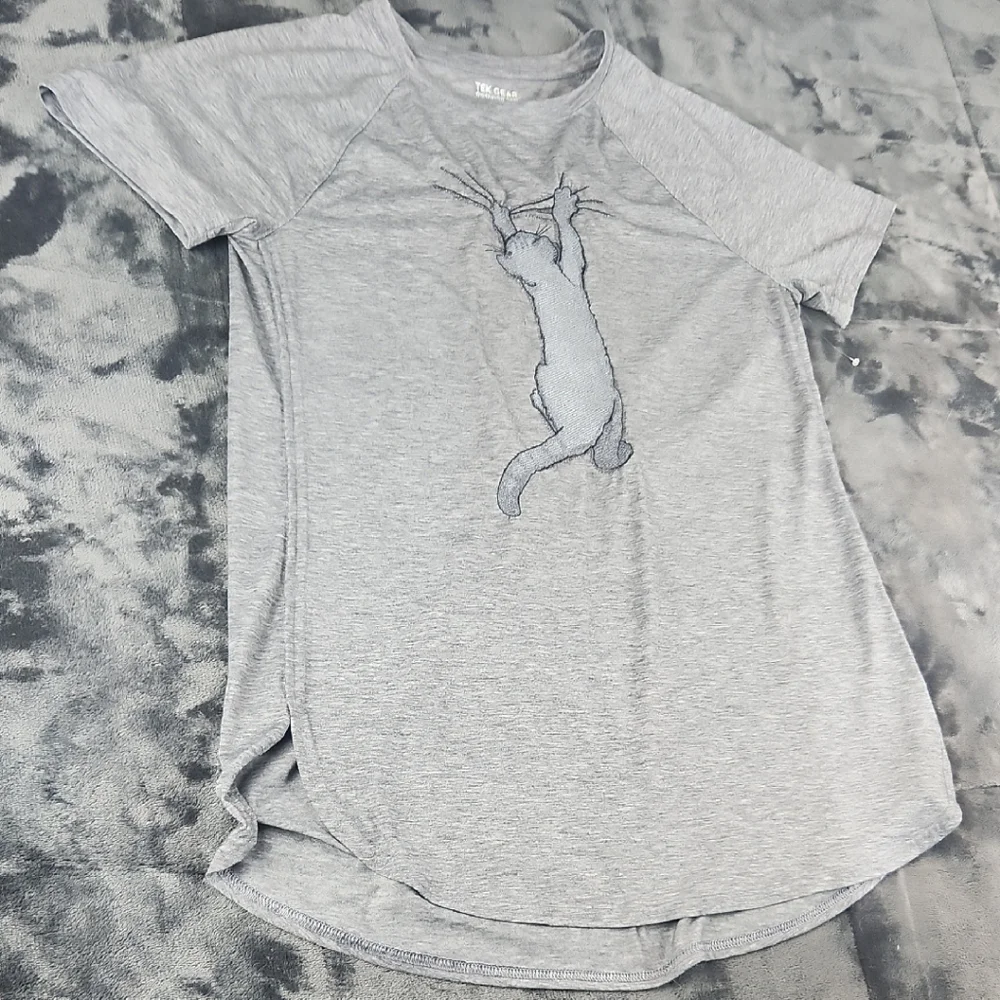 Tek Gear, On The Go Gear, Gray Cat Print Shirt Small